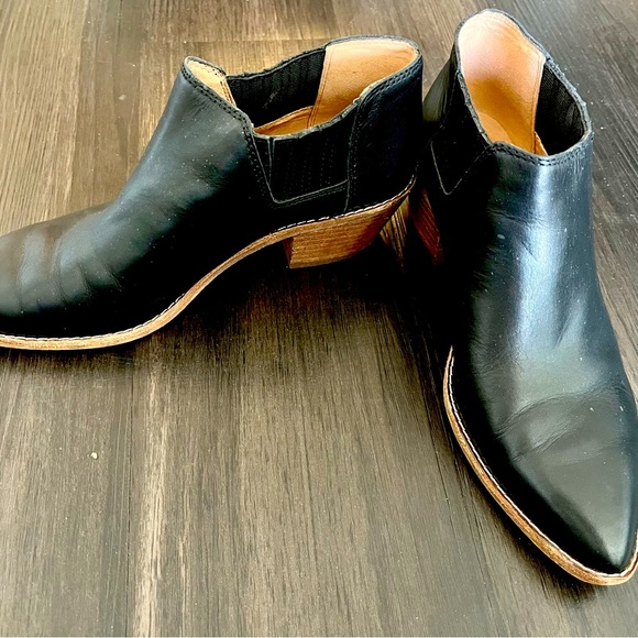 Madewell Booties size 6.5 - Picture 1 of 4